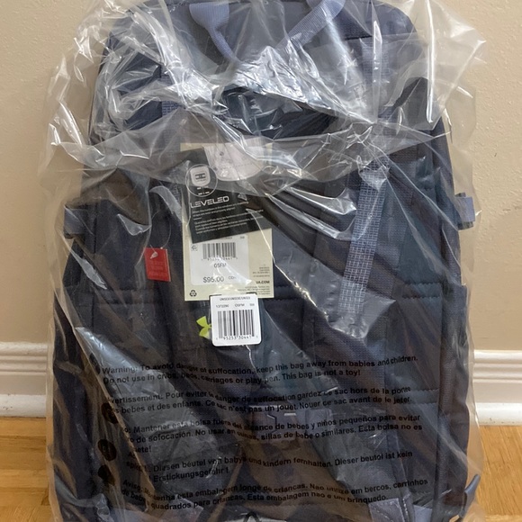 UA Triumph sport backpack - Picture 10 of 10